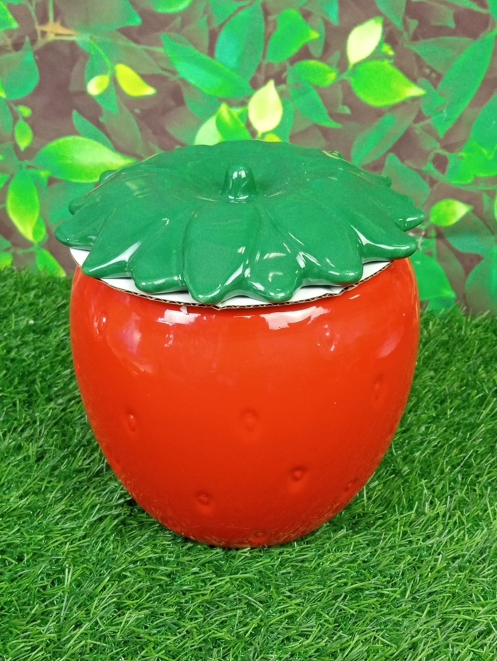 ⛱️ Strawberry Small Cookie Jar with Green Leaf Lid